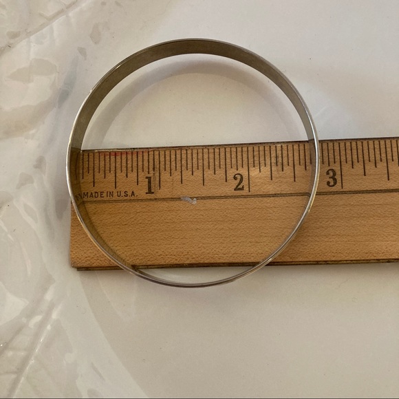 Vintage Black & White Enamel Bangle Bracelet - Picture 6 of 8